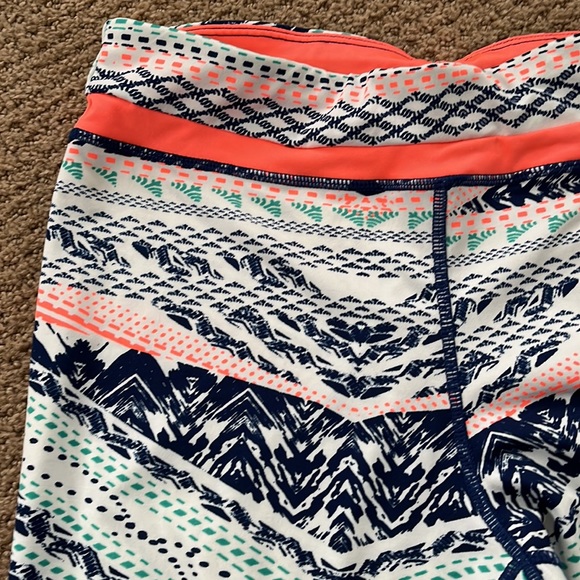 Workout capris - Picture 2 of 4